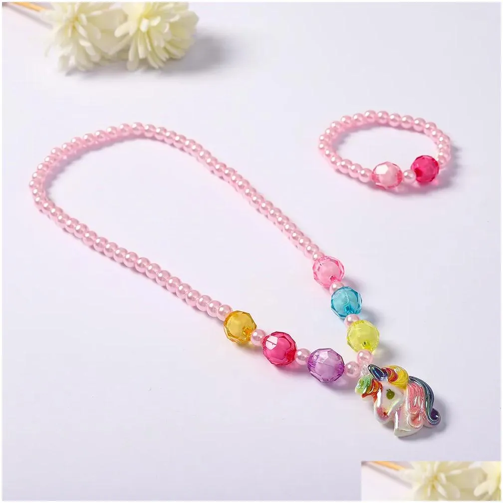Fashion Styles Jewelries Sold with Box Packaging Quality Jewelry for Sale Necklace and Bracelets V0029