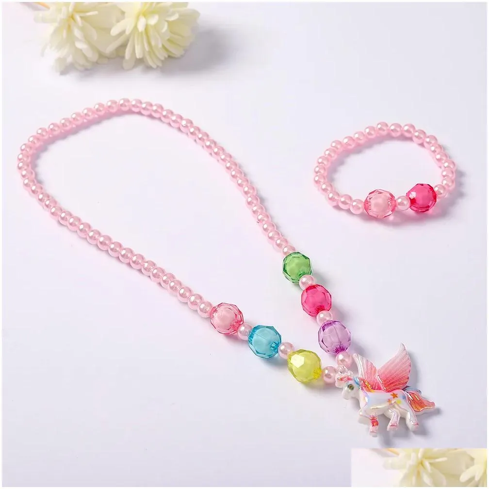 Fashion Styles Jewelries Sold with Box Packaging Quality Jewelry for Sale Necklace and Bracelets V0029
