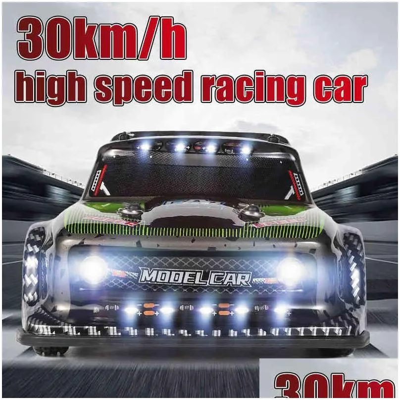 WLtoys 284131 1/28 2.4GHz RC Racing Car Short Truck Car RC Race Car 30km/h High Speed Kids Gift RTR With Metal Chassis AA220326