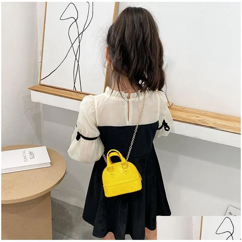 Kids Handbags Fashion Korean Little Girls Mini Princess Cion Purses Lovely Kids Cross-body Shell Bags Children Candies Bags Gifts