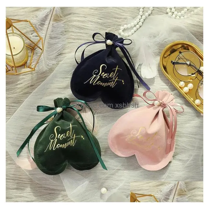 wedding sugar bag velvet wedding handheld band mouth cloth bag sugar box shake ins european gold stamping candy bag sn4539