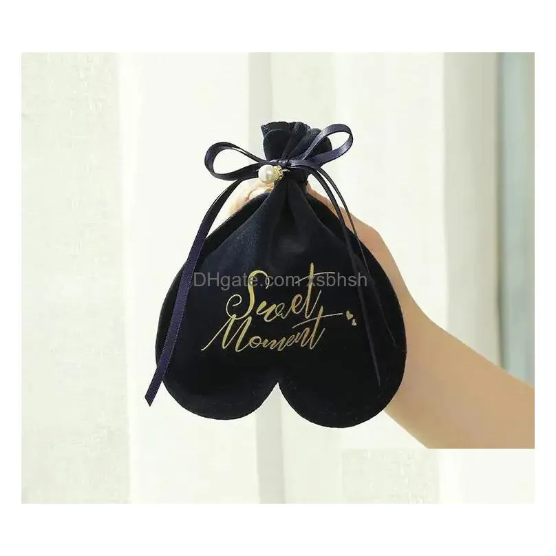 wedding sugar bag velvet wedding handheld band mouth cloth bag sugar box shake ins european gold stamping candy bag sn4539