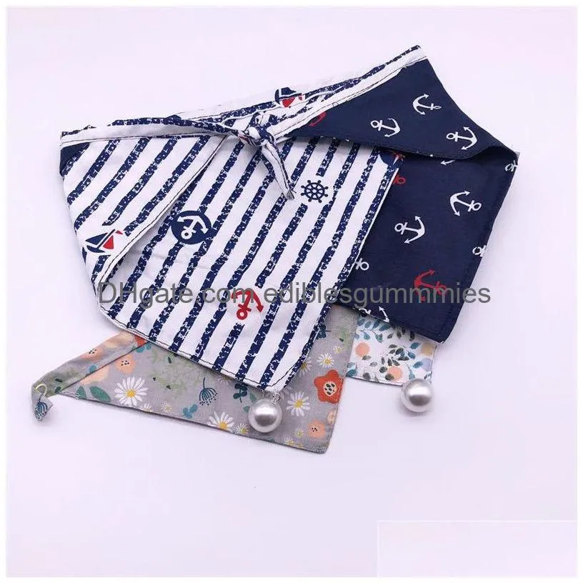 trendy printed pet saliva towels 2 pattern lovely charm pet bandanas fashion soft touch pet cat dog cute triangle scarf