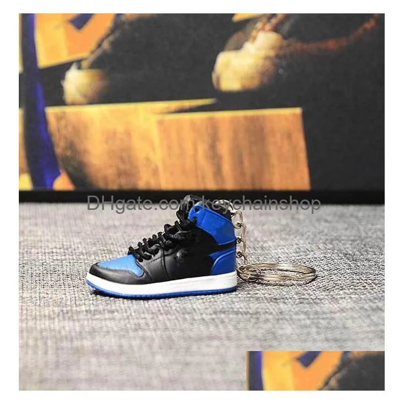 Pure Handcraft Mini 3D Stereo Sneaker Keychain Woman Men Kids Key Ring Gift Luxury Shoes Keychains Car Handbag Chain Basketbal2694 Dr Dhakm