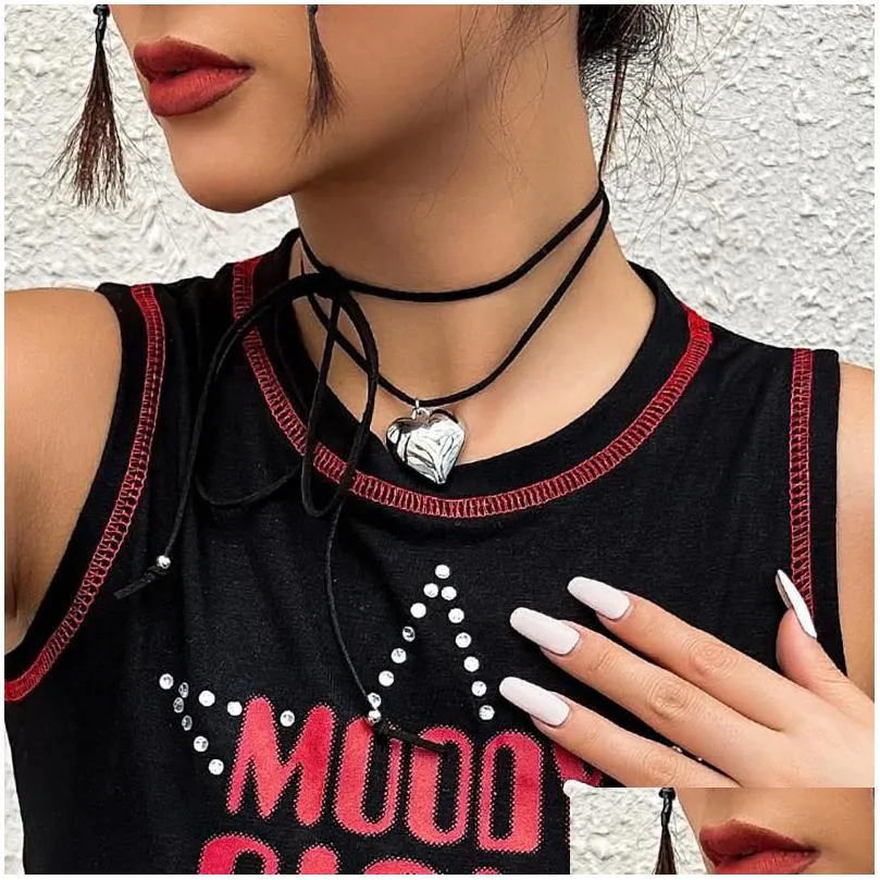Pendant Necklaces Long Rope Chains With Metal Heart Necklace For Women Trendy Lace Up Choker 2023 Fashion Jewelry On Neck Accessories Dhhck