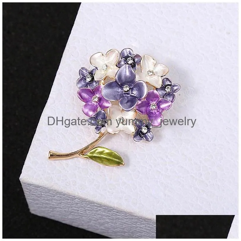 Lilac Flower Brooches For Women Suit Collar Clip Hydrangea Weddings Party Cor Brooch Buckle Lapel Pins Gift Accessory Drop Delivery Dhesu