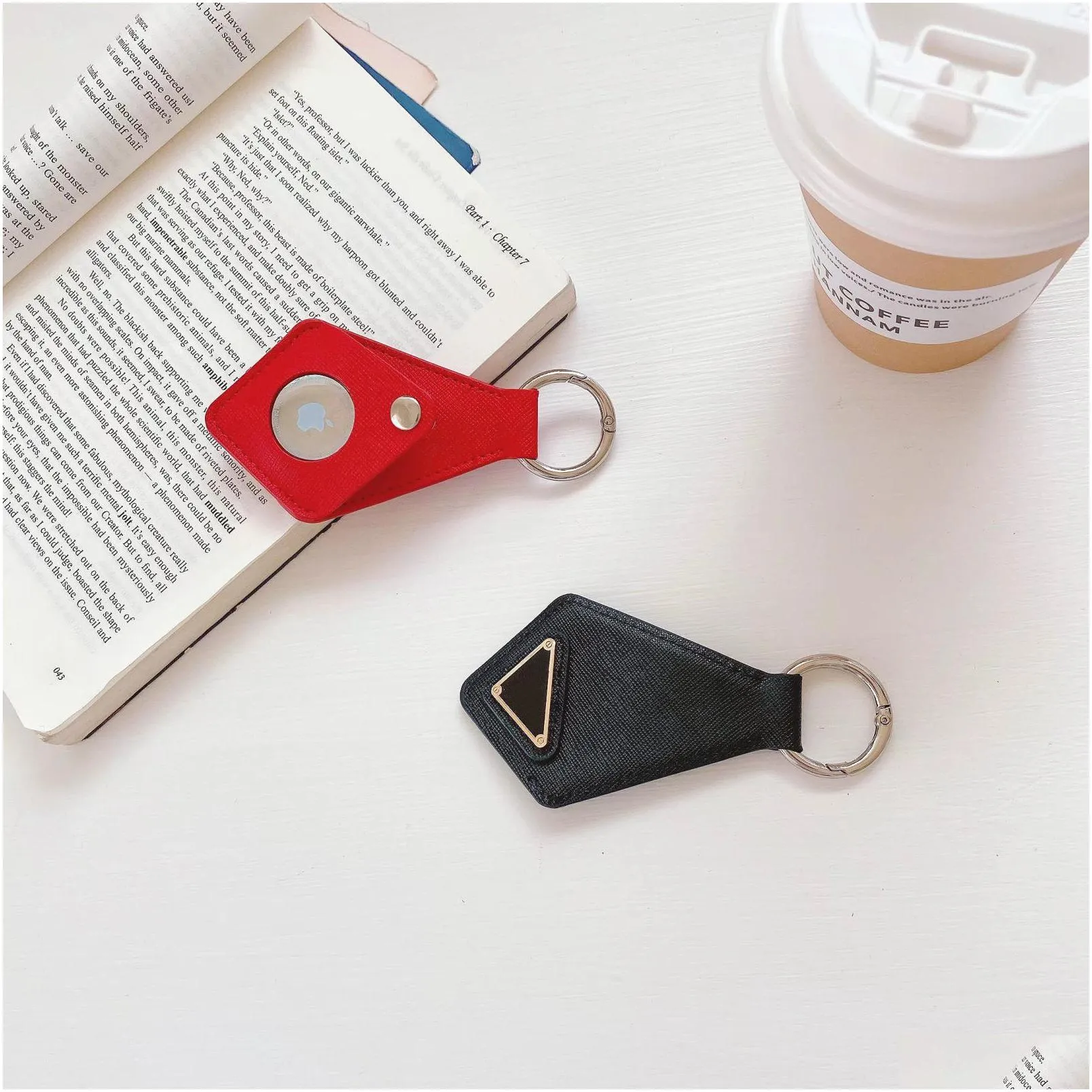 Fashion Luxury For Designer  Keychains Airtags Tracking Device Case Pu Leather Antilost Keychain Portable Hook Candy Color Prote Dhjac