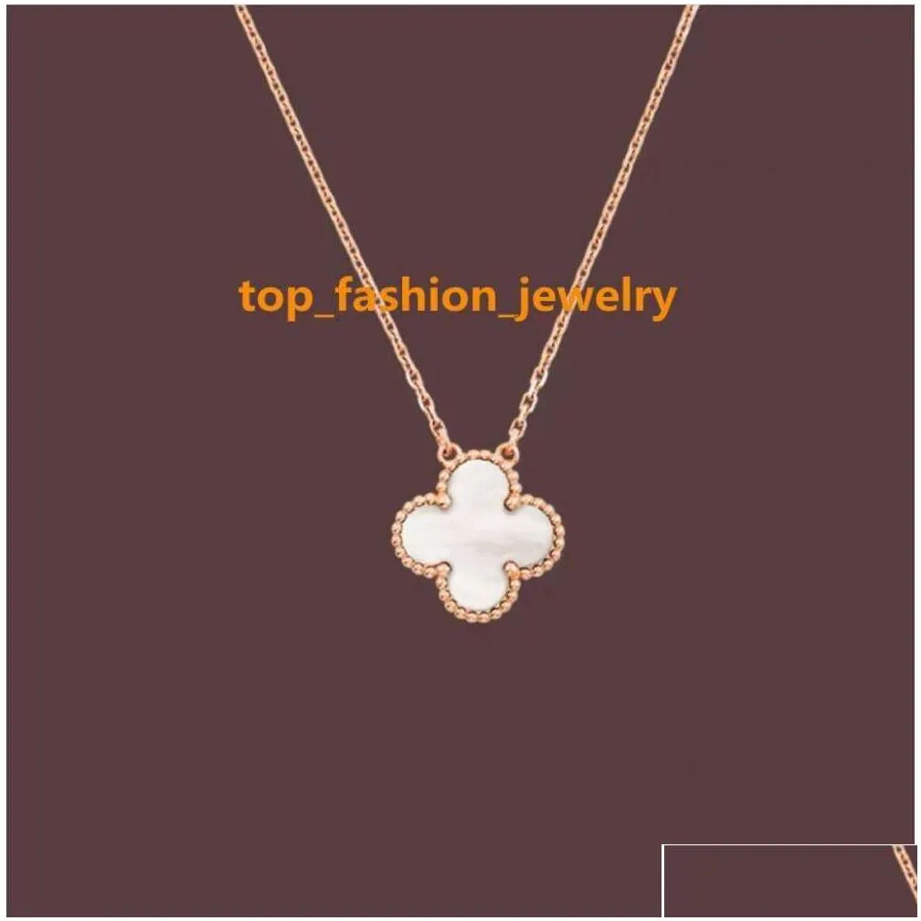 fashion pendant necklaces for women elegant 4/four leaf clover locket necklace highly quality choker chains designer jewelry 18k plated gold girls