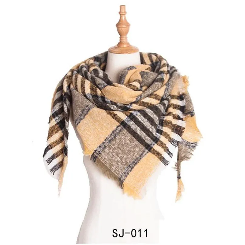 Scarves Women Plaid Triangar Scarf Girls Lady Fashion Tassel Kerchief Autumn Winter Keep Warm Lattice Scarfs Shawl 10Jh J2 Drop Delive Dhg6K