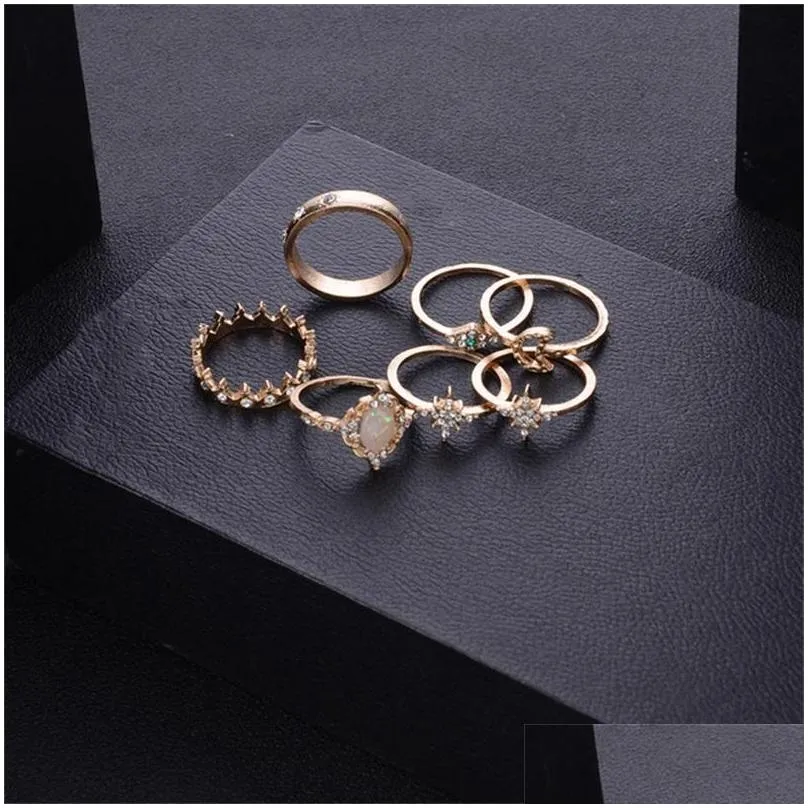 Band Rings Vintage Star Opal Crystal Finger Ring Set 13Pcs Bohemian Gold Moon Crown Knuckle Women Beach Wedding Party Jewelry Accesso Dhzq8