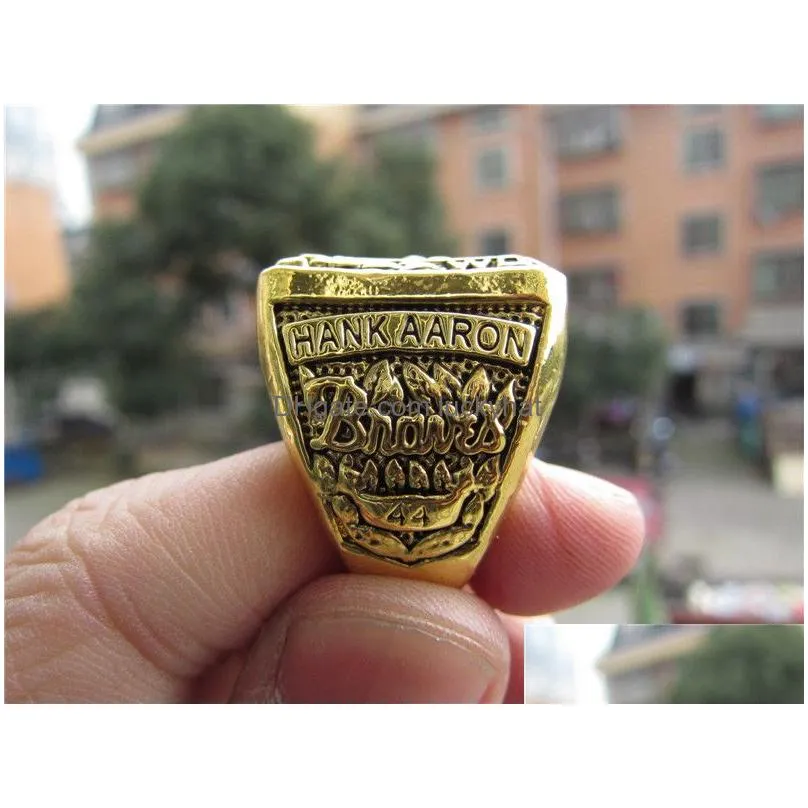 Cluster Rings 1957 Braves World Baseball Team Championship Ring With Wooden Display Box Souvenir Men Fan Gift Wholesale Drop Drop Del Dhncf