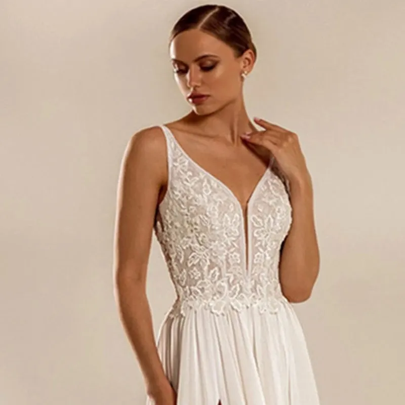 Plus Size V Neck Sexy Side Split A Line Wedding Dresses Summer Beach Elegant Lace Chiffon Boho Bridal Gowns With Pleats Vestidos De Novia Backless Bride Robes CL3221