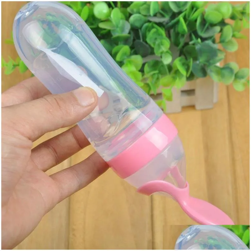 safe cute baby rice paste eating training silicone with spoon bottle infant`s complementary food squeeze bottle milk juice bottles