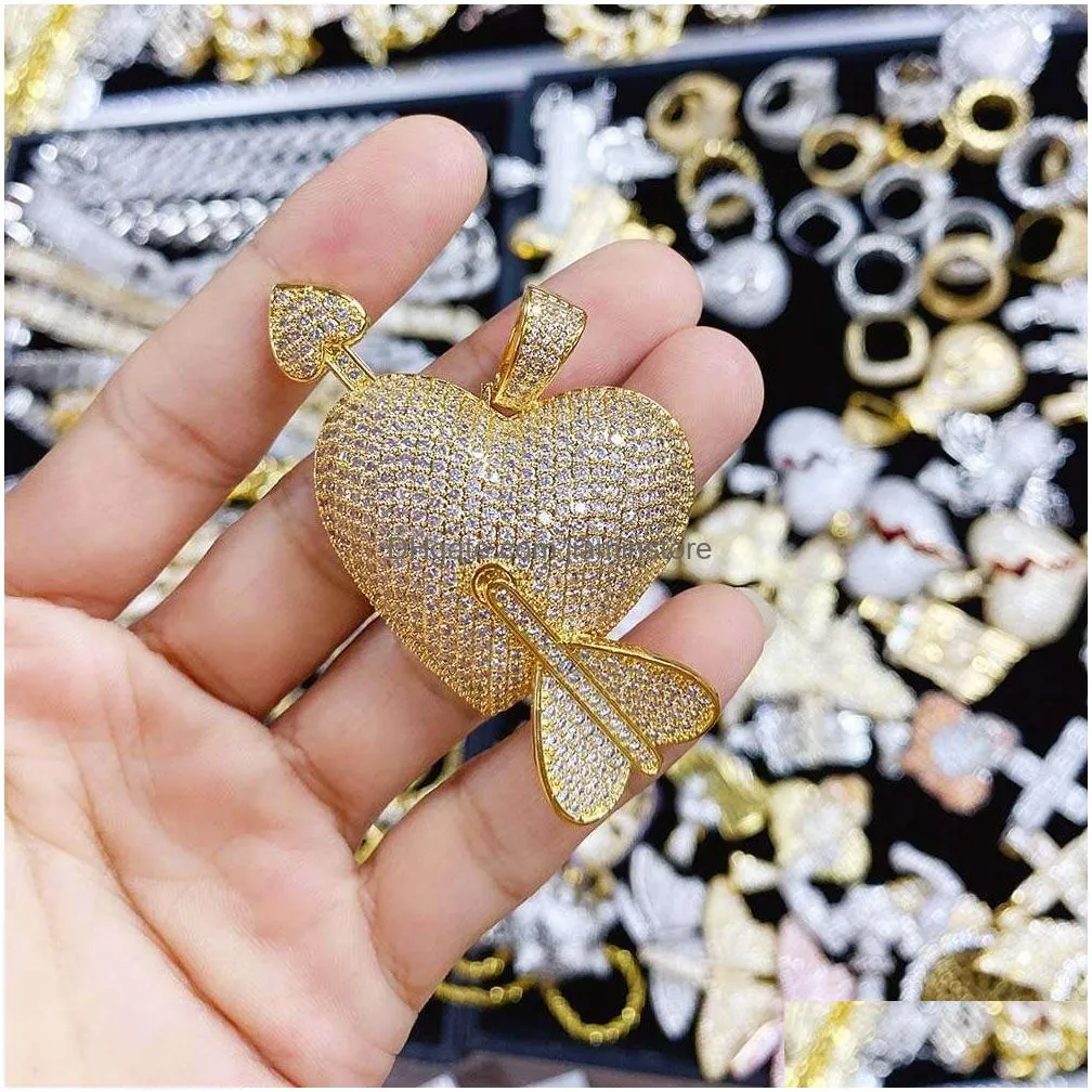 Pendant Necklaces Rq Gold Color Broken Heart Pendants Necklaces Bling Brass With Aaa Zircon Mens Hip Hop Jewelry Drop Delivery Jewelry Dhsed