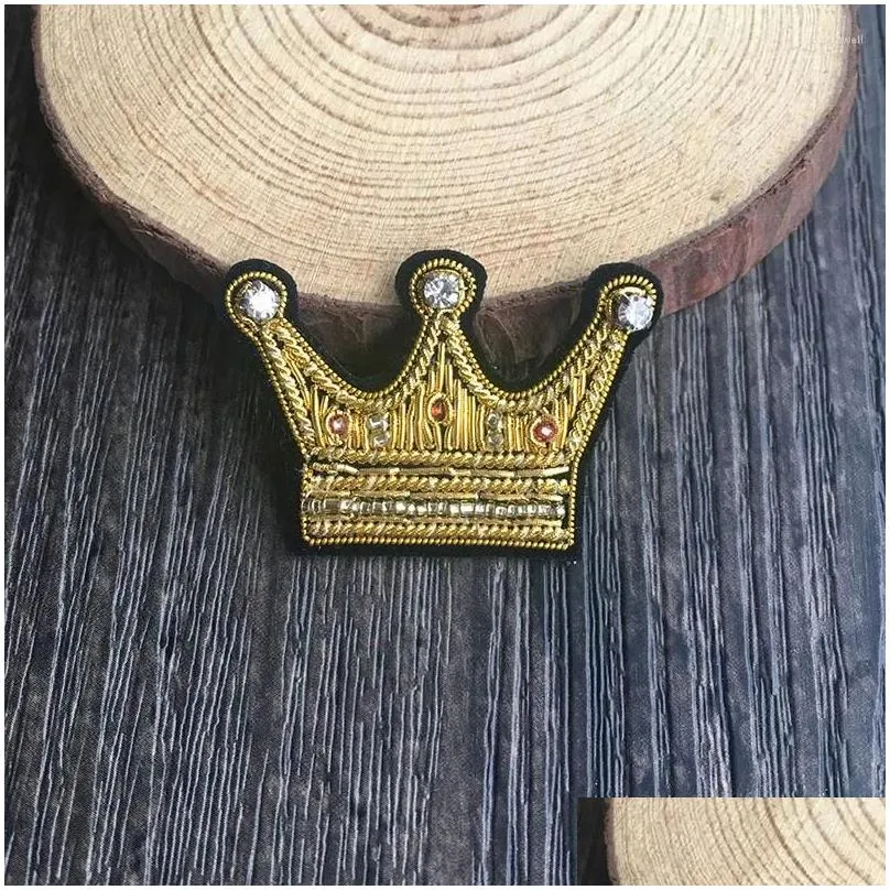 brooches the 2024 crown hand - made french design brooch buiter silk clothing accessories diy
