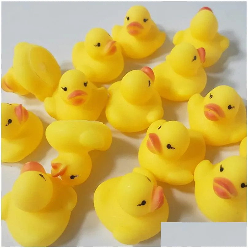 3.5cm baby bath water duck toy sounds mini yellow rubber ducks bath small-duck children swiming beach gifts toys
