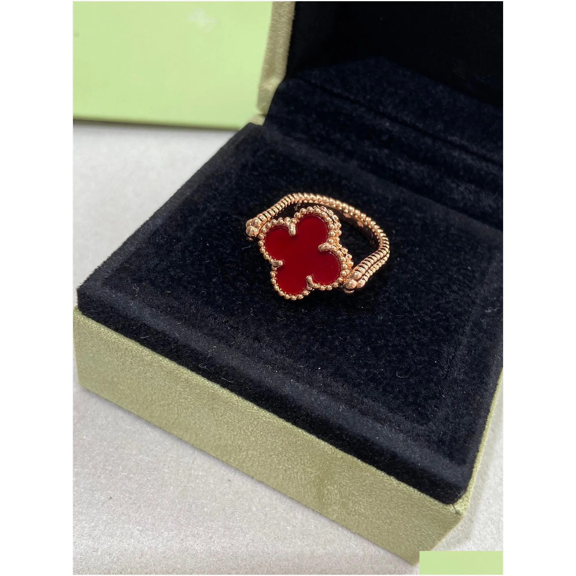 top designer ring gift for woman v-gold 18k new double sided rotating four leaf flower motif ring red jade medal&chico carved flower with