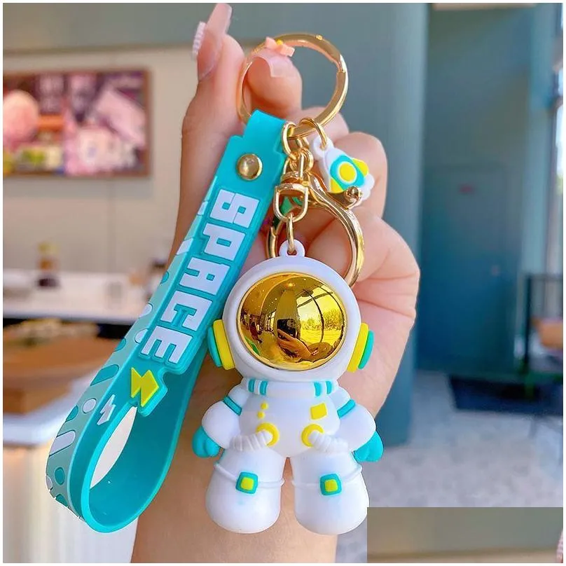 party favor astronaut key chain cute cartoon doll male and female couple bag soft car pendant doll machine gift