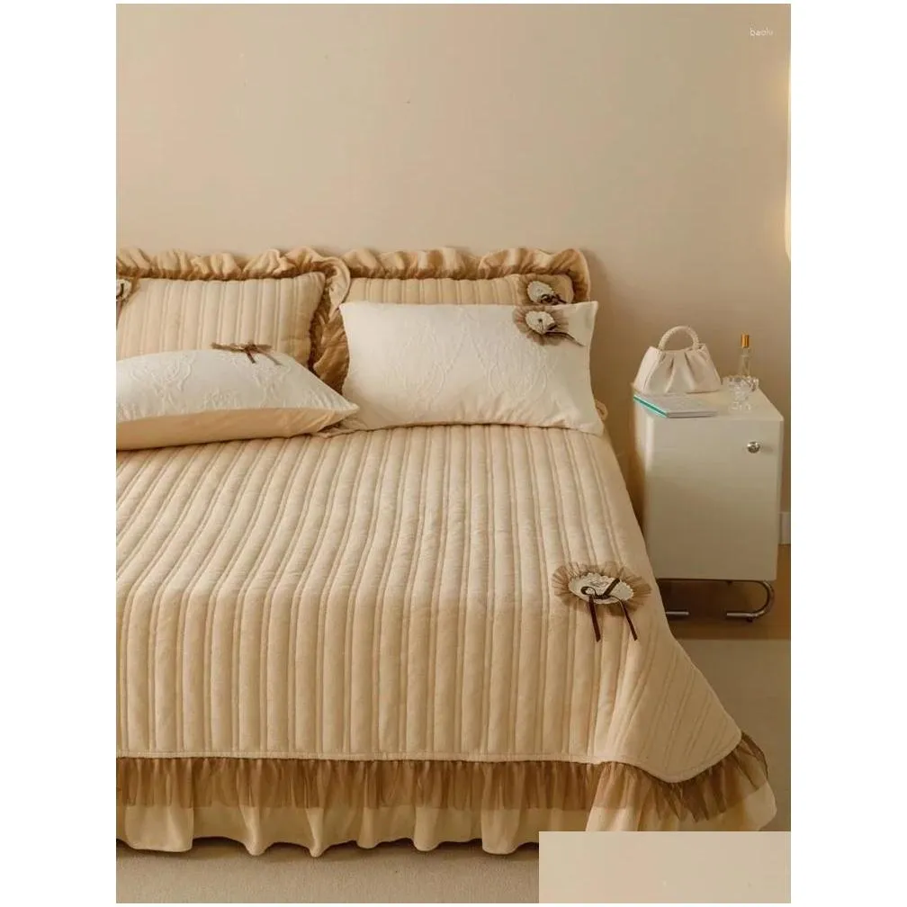 bedding sets autumn and winter princess style thickened warm milk fiber bed cover set (4 pcs.) double quilted duvet bedspread