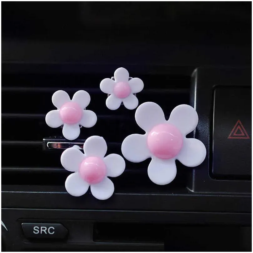 new 4 pcs car outlet vent perfume clip small daisy air conditioning aromatherapy clip car interior decoration supplies air freshener