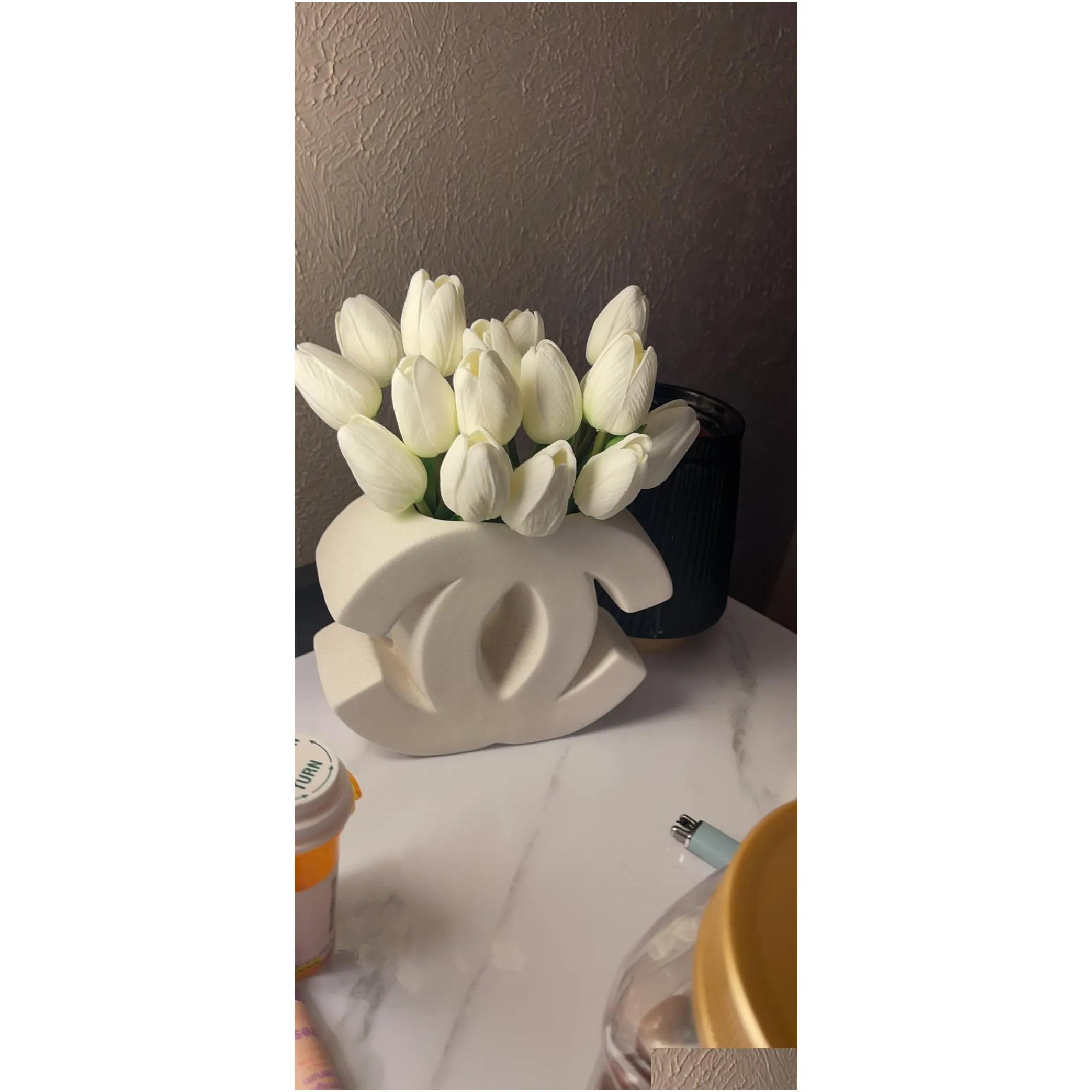 luxury ceramic vase designer classic logo shape white vase ins style high-end floral vase cream style nordic dining table decoration vase home entrance