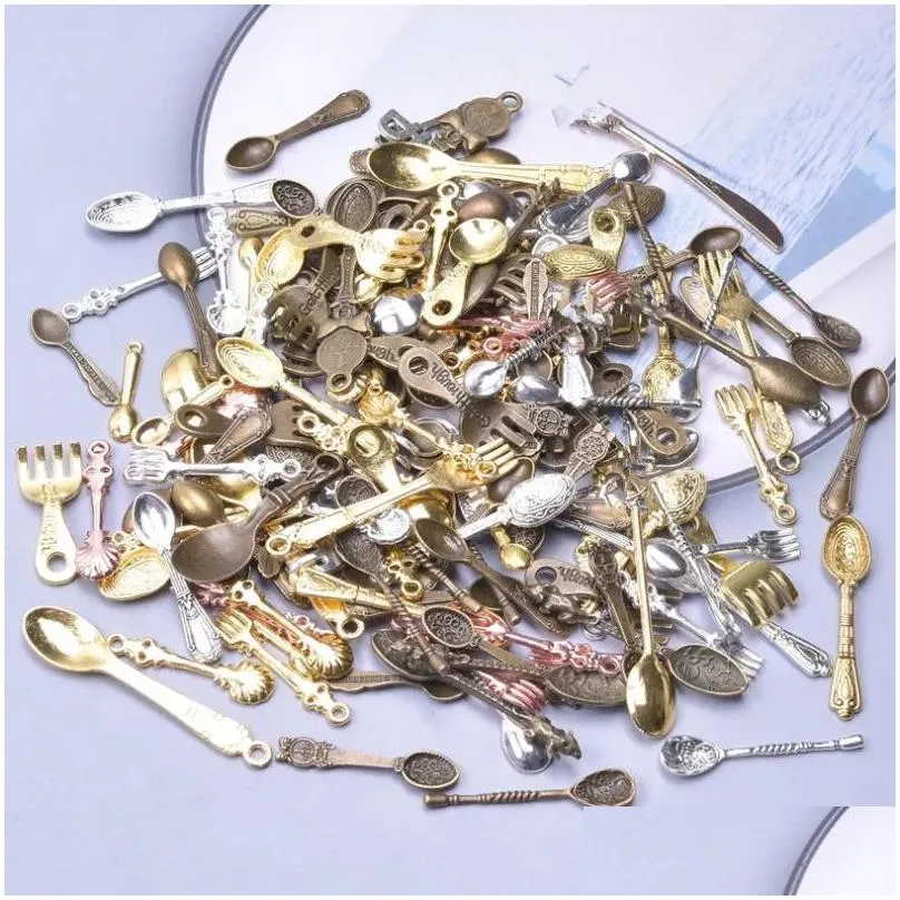 Charms 20/30/40Pcs Mixed Styles Cooking Spoon Fork Retro Random Kitchen Tool Supplies Pendant For Diy Necklaces Jewelry Making Drop D Dhdbx