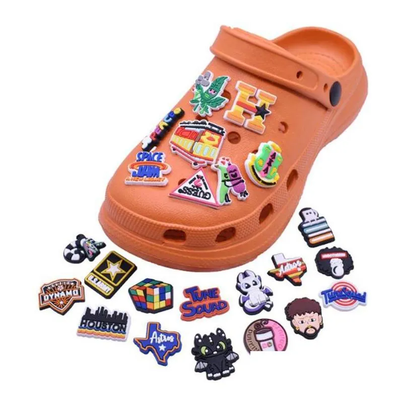 fast delivery wholesale sports team shoe charms designer basketball teams clog shoes charms for clog