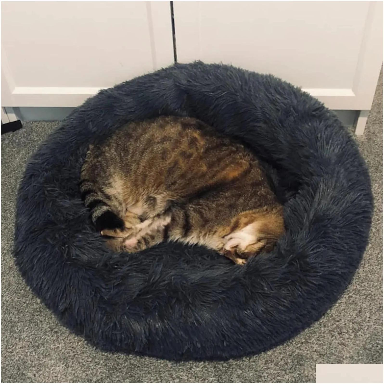 Cat Beds & Furniture Calming Cat Bed - Donut Fluffy Pet Warm Kitten Kennel Soft Round Cave Nest Drop Delivery Home Garden Pet Supplies Otvvt