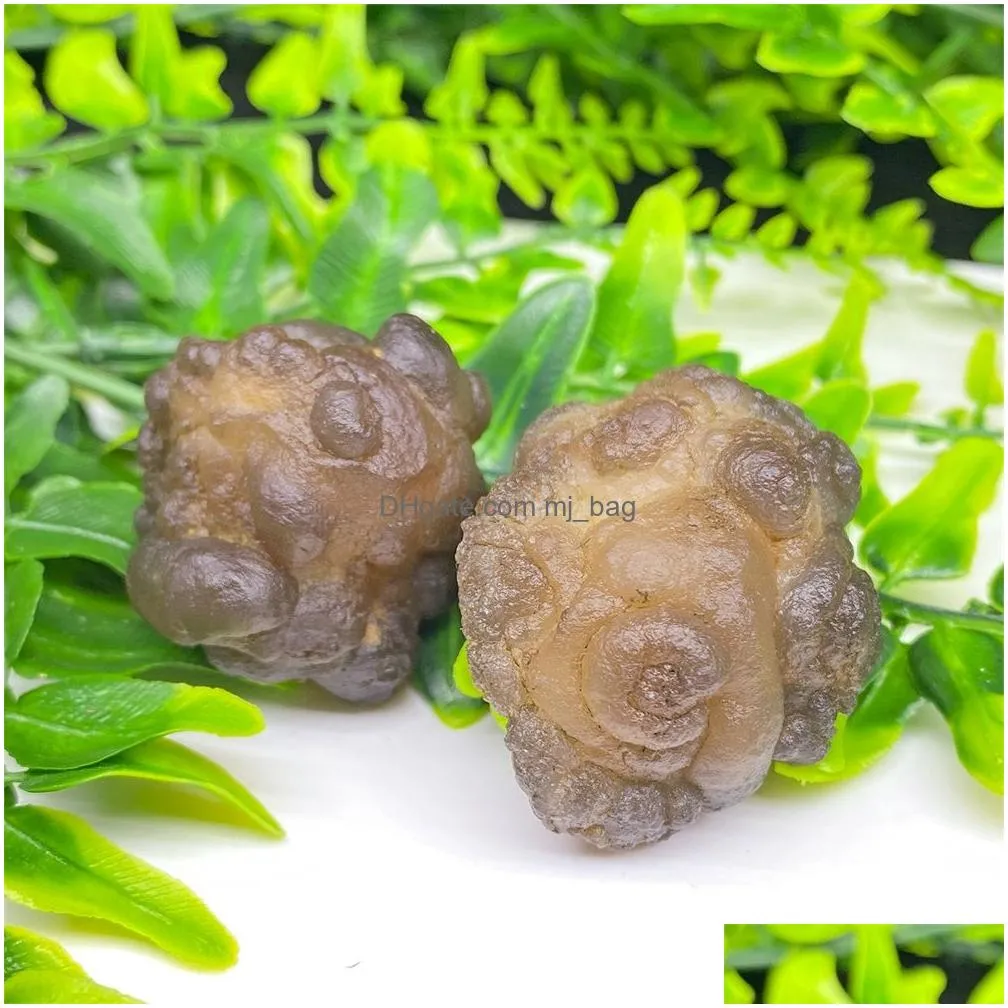 Arts And Crafts Decorative Figurines Natural Stone Panda Agate Like Shape Magic Spirit Meditation Healing Yoga Exercise Feng Shui Crys Dhyxt