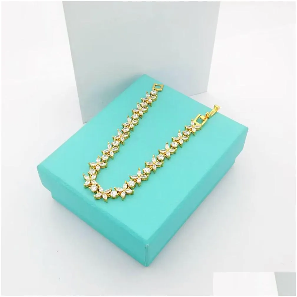 Charm Bracelets Luxurys Designers Bracelets For Women Charm Bracelet Trendy Elegant Simple String Of Beads Geometric Party Jewelry Gi Dhedq