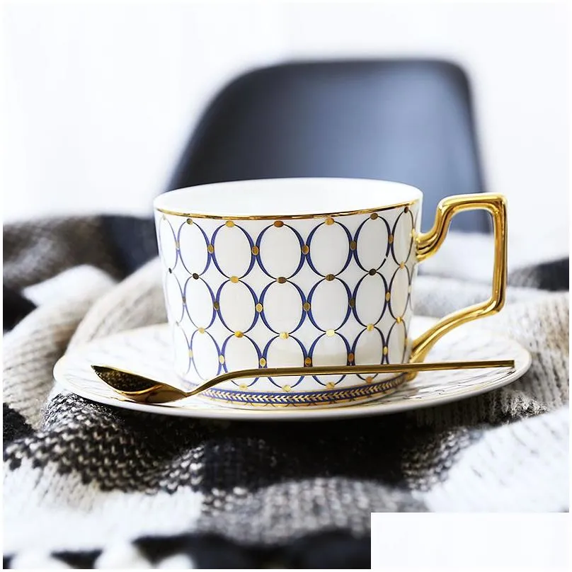 Cups & Saucers European Luxury Coffee Cups Saucers Porcelain Royal Exquisite British Afternoon Tea Cup Set Fashion Cafe Mug For Gift D Dhzq0