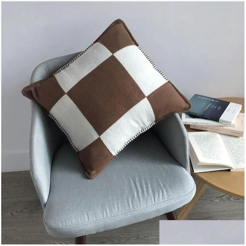 decorative pillow luxury cushion christmas designer pillowcase letter print fashion throw cushions cotton pillows covers home textiles