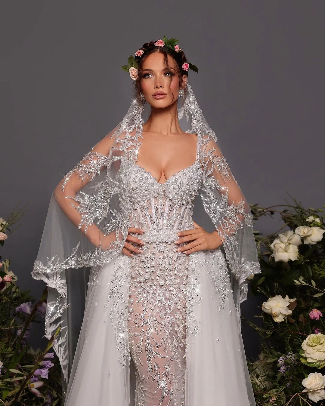Elegant Pearls Sequins Mermaid Wedding Dresses Spaghetti Straps Bridal Gowns Custom Made Illusion Bride Dresses Plus Size