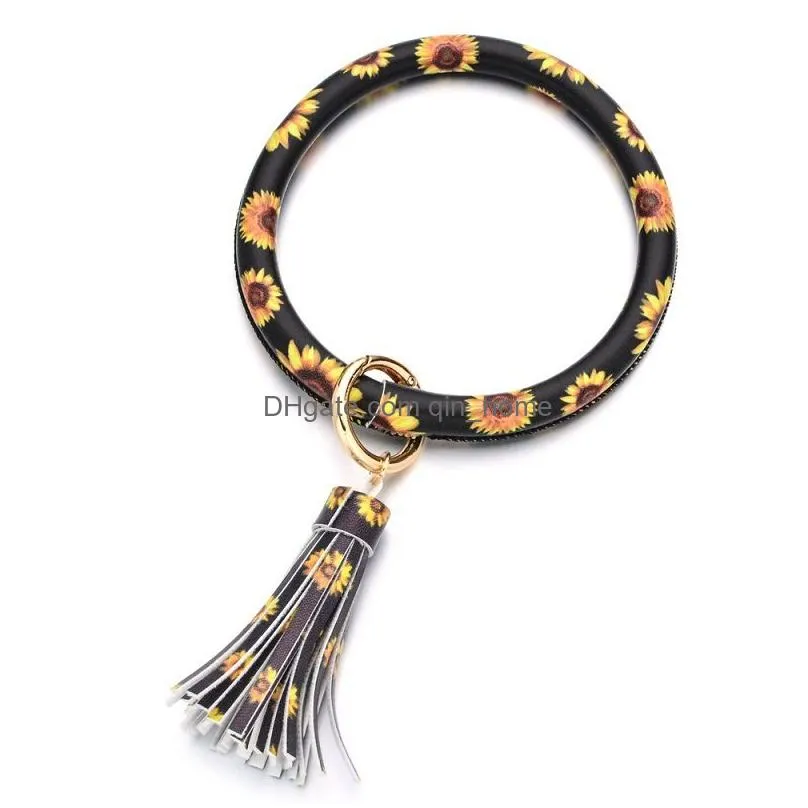 pu leather bracelet keychain with tassel wristbands keychain bangle round rings wrist key ring pendant 29 colors dia 8cm