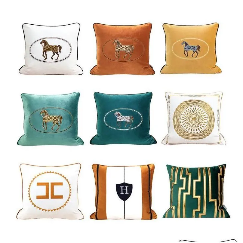 Cushion/Decorative Pillow Luxury Living Room Sofa Decorative Case Embroidered Horse Cushion Er El Bedroom Bedside Square Drop Deliver Dhqyo