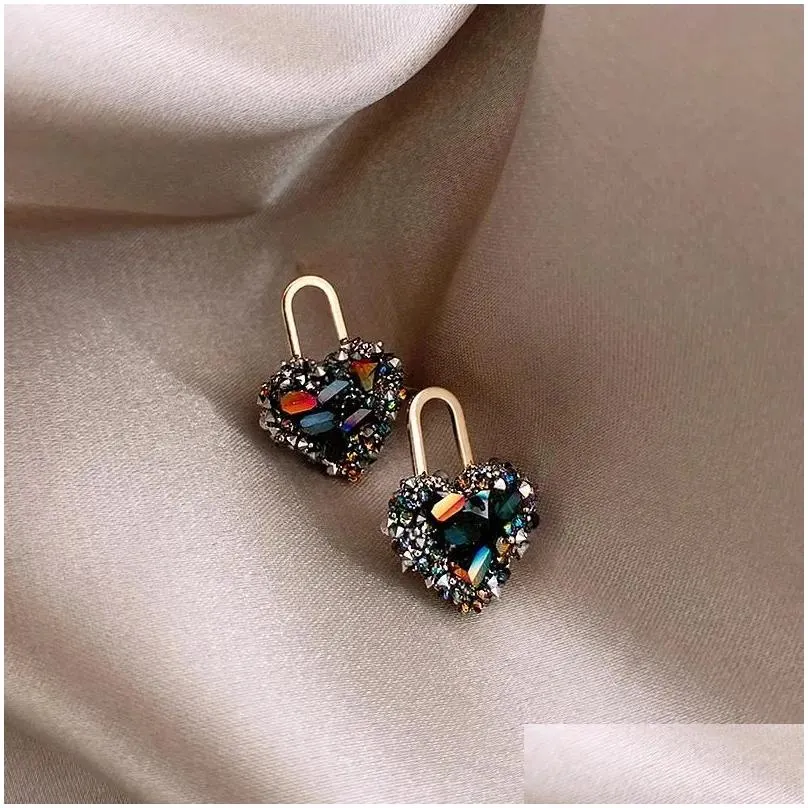 stud earrings vintage hyperbole irregular glass black heart-shaped for woman luxury party unusual fashion gift