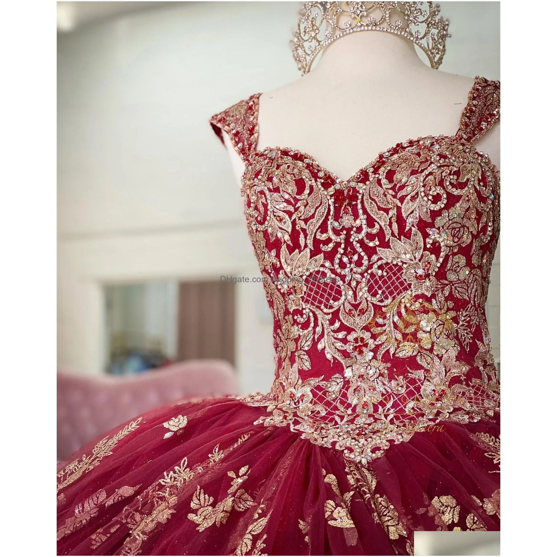 burgundy gold quinceanera dress 2023 straps neck sparkle floral sequins beading tulle puffy sweet 16 gowns vestidos de 15 anos lace-up corset back