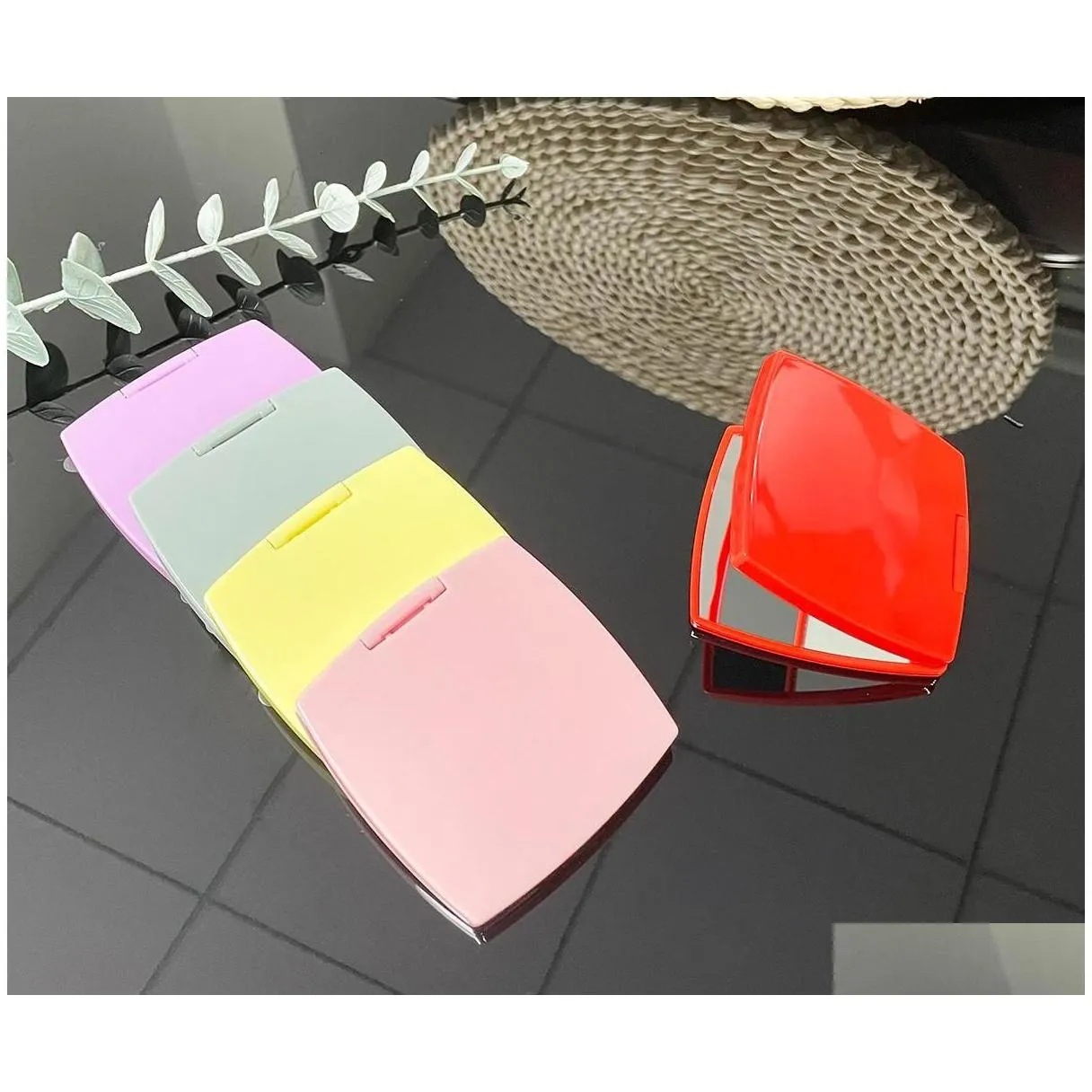 mirrors dopamine color classic folding double side mirror portable hd make-up magnifying with flannelette pouch for vip client drop de