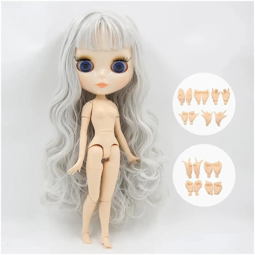 Dolls Icy Dbs Blyth Doll Joint Body 30Cm Bjd Toy White Shiny Face And Frosted With Extra Hands Ab Panel 16 Diy Fashion 230608 Drop De Dhncd