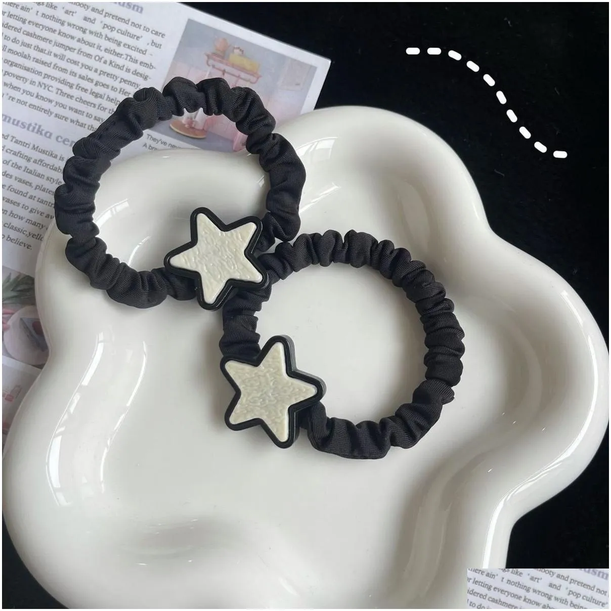 new black and white star sweet cool hair ring korean girl cartoon original sufeng five-pointed star versatile hair rope student head