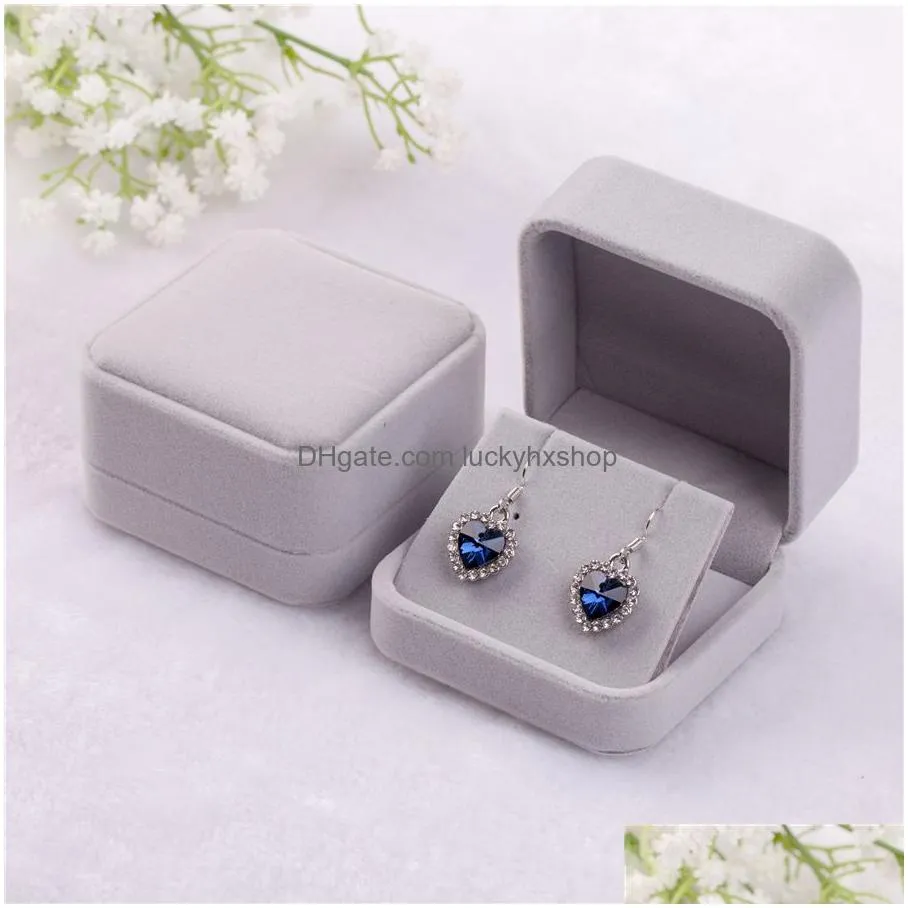 Jewelry Boxes 6 Colors Fashion Veet Jewelry Boxes Cases For Only Dangle Earrings Wedding Gift Packaging Display Size 70Mmx80Mmx40Mm Dr Dhfgm