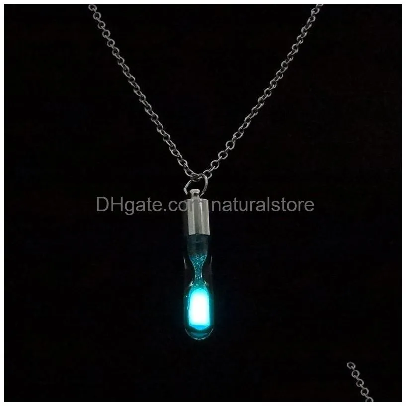 Pendant Necklaces New Glow In The Dark Time Hourglass Pendnat Necklaces Luminous Glass Phosphor Bottle Charm For Women Fashion Jewelry Dhspf