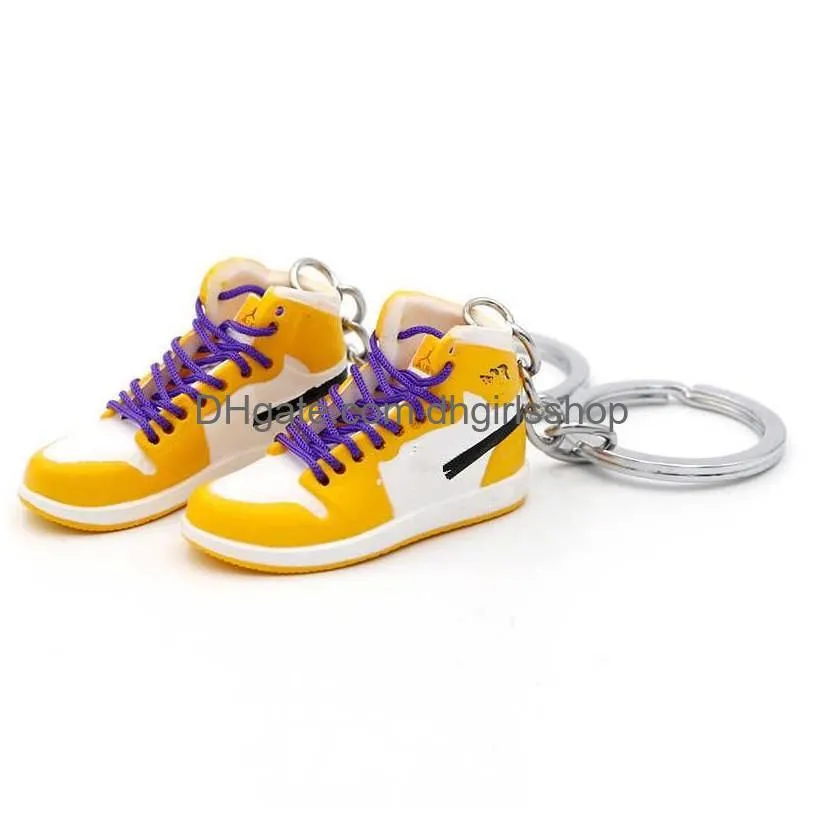 Keychains & Lanyards Creative 3D Mini Basketball Shoes Stereoscopic Model Keychains Sneakers Enthusiast Souvenirs Keyring Car Backpac Dhe4N