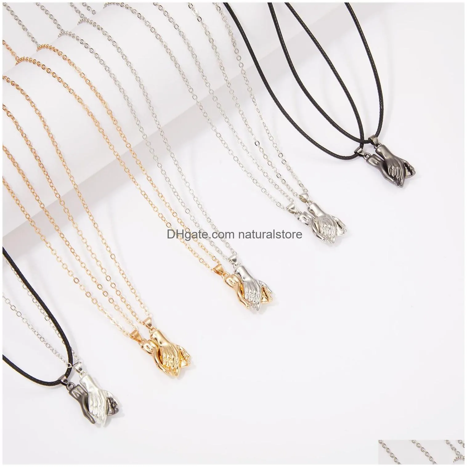 Pendant Necklaces 2Pcs/Lot Magnetic Hand In Pendant Necklace Matching Necklaces Jewelry For Couple Friendship Valentines Day Drop Deli Dhjl2