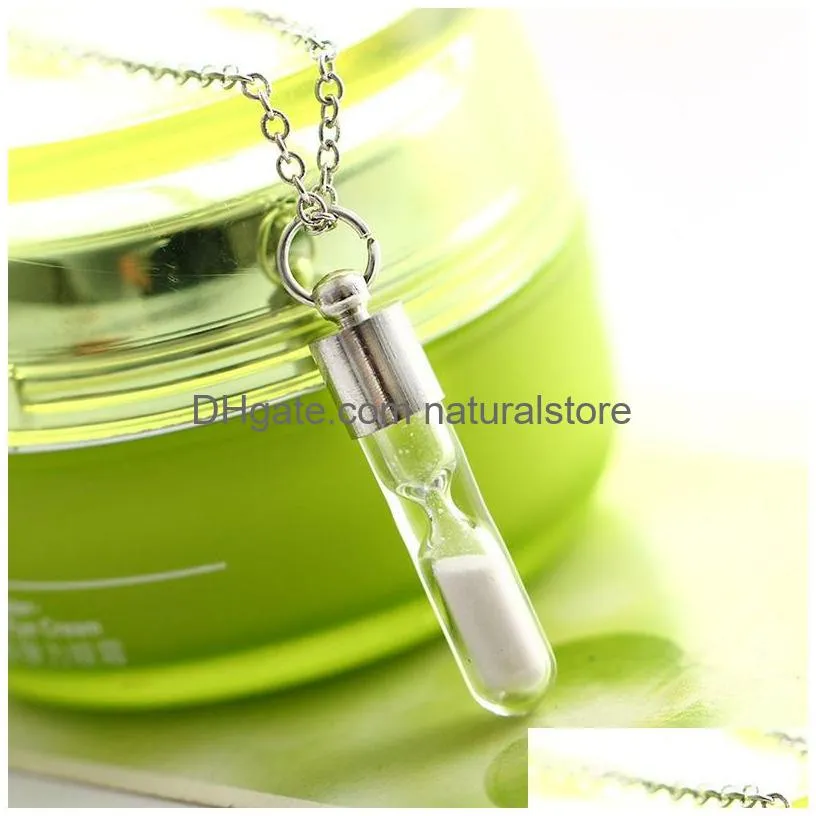 Pendant Necklaces New Glow In The Dark Time Hourglass Pendnat Necklaces Luminous Glass Phosphor Bottle Charm For Women Fashion Jewelry Dhspf