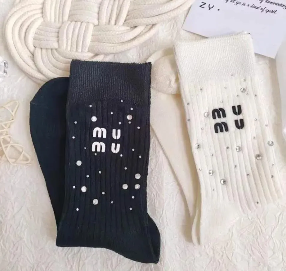 Cotton Socks for Women Letter Print Designer Breathable Tube Skateboard Cute Sock