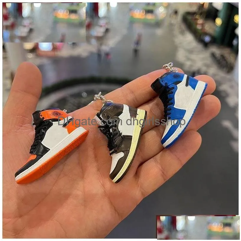Keychains & Lanyards Designer Three-Nsional Basketball Shoes Keychain 3D Shoe Mold Couple Bag Pendant Accessories Car Keyring Key Han Dhmsg