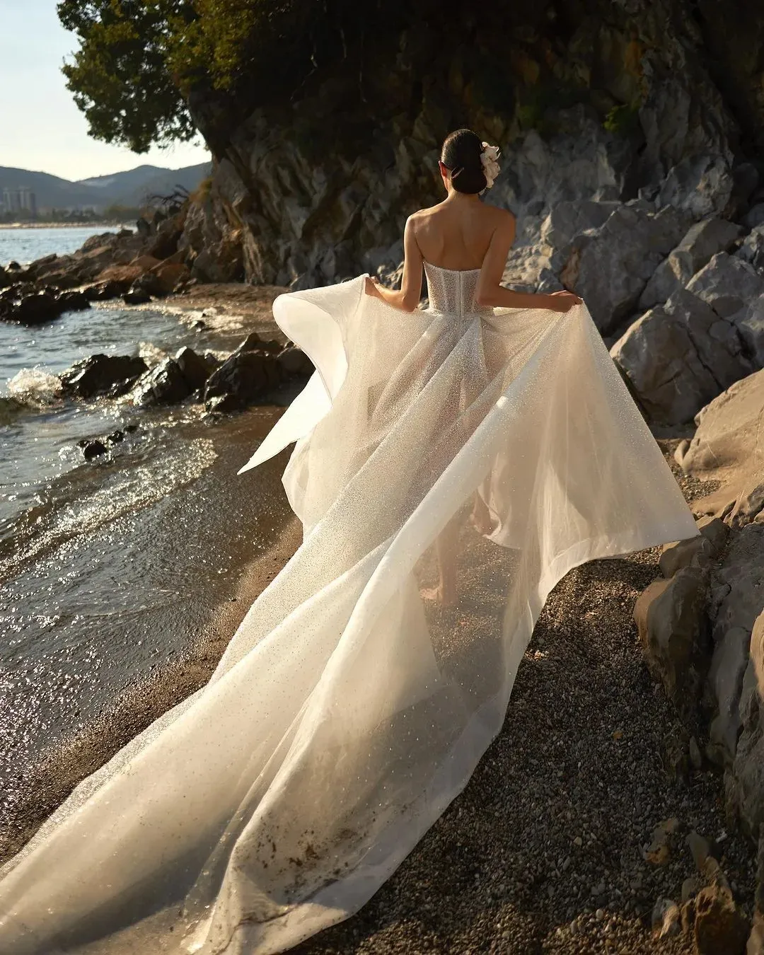 Glitter Strapless Wedding Dresses Glamorous Backless Sequined Lace Vestido De Noiva Custom Made High Side Split Bridal Dress