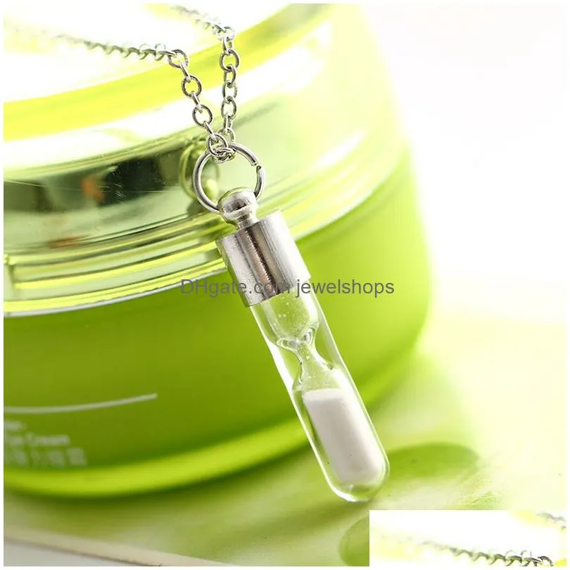 Pendant Necklaces New Glow In The Dark Time Hourglass Pendnat Necklaces Luminous Glass Phosphor Bottle Charm For Women Fashion Jewelry Dh4Kq