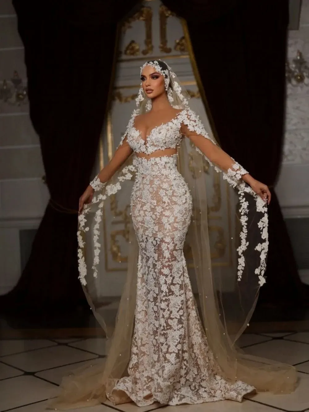 Graceful Lace Mermaid Wedding Dress Pearls Applique Strapless Bridal Gowns with Overskirts Bride Dresses Custom Made Vestido de novia
